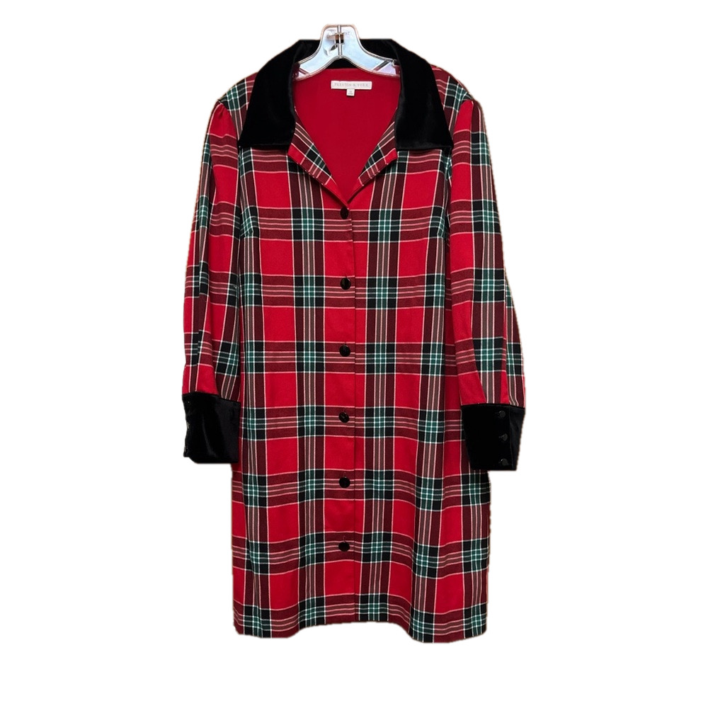 Preston & York Red and Black plaid Women’s Winter coat 12. Black sleeve ends